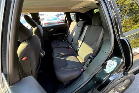 Used 2016 Jeep Cherokee 75th Anniversary image 19