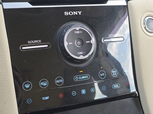 Used 2018 Ford Taurus Limited image 23