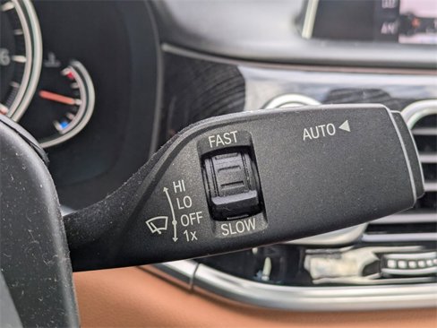 Used 2017 BMW 740i image 30