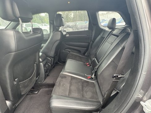Used 2018 Jeep Grand Cherokee Altitude image 9