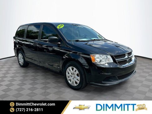 Used 2018 Dodge Grand Caravan SE w/ UConnect Hands-Free Group image 1