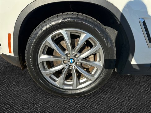 Used 2019 BMW X3 xDrive30i w/ Driving Assistance Package image 11