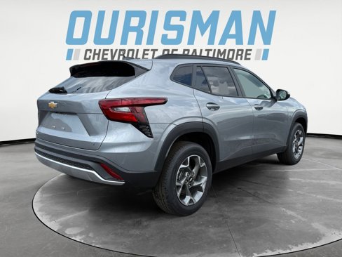 New 2025 Chevrolet Trax LT w/ Driver Confidence Package image 6