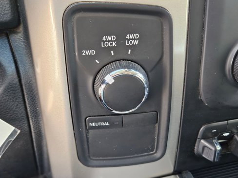 Used 2013 RAM 1500 Classic SLT image 23
