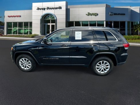 Used 2021 Jeep Grand Cherokee Laredo X image 4
