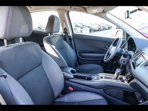 Used 2019 Honda HR-V LX image 17
