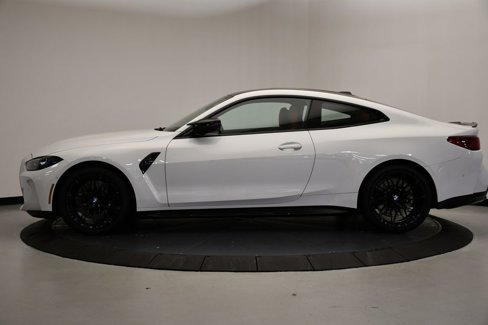 Used 2025 BMW M4 Competition w/ Executive Package image 2