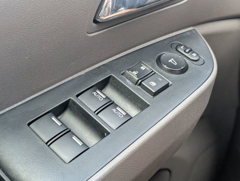 Used 2016 Honda Odyssey EX-L image 15