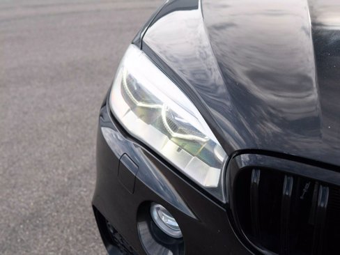 Used 2014 BMW X5 xDrive50i image 11