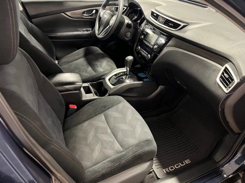 Used 2015 Nissan Rogue SV w/ SV Moonroof Package image 8