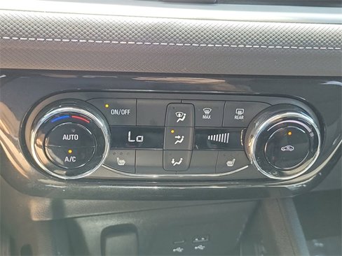 Certified 2025 Chevrolet TrailBlazer LT w/ Convenience Package image 48