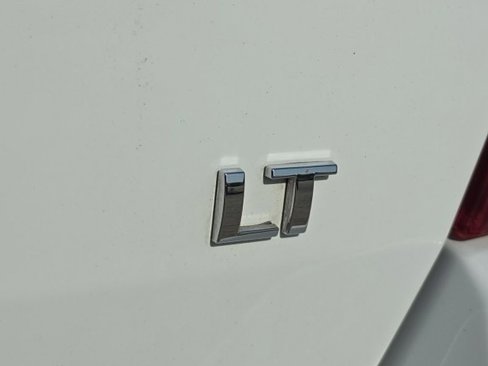 Used 2020 Chevrolet Trax LT w/ LT Convenience Package image 7