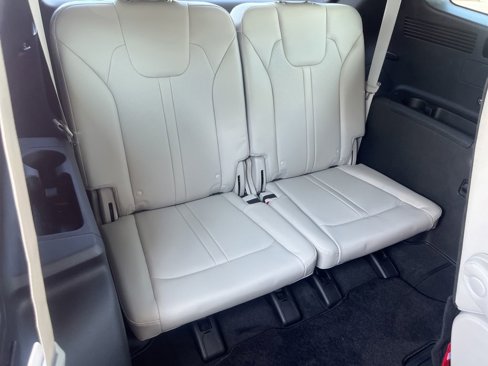 Used 2023 Kia Sorento SX image 35