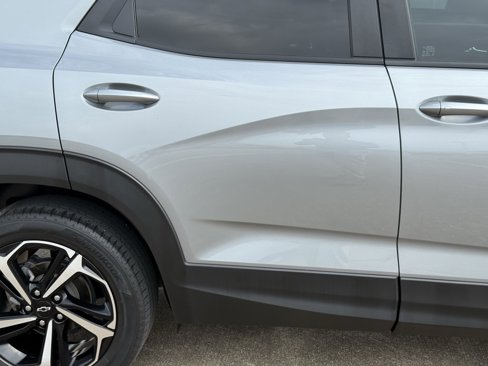 Used 2023 Chevrolet TrailBlazer RS image 12
