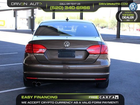 Used 2011 Volkswagen Jetta SEL image 6