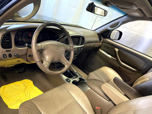 Used 2001 Toyota Sequoia Limited image 24