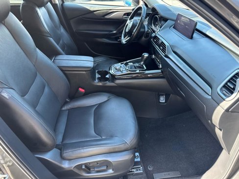 Used 2021 MAZDA CX-9 Touring image 17