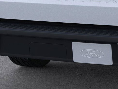New 2025 Ford Maverick XL image 23