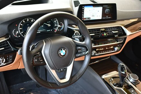 Used 2018 BMW 530i xDrive image 51