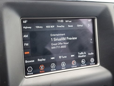 Used 2021 Jeep Grand Cherokee Laredo image 16