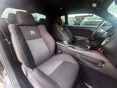 Used 2019 Dodge Challenger R/T Scat Pack w/ Shaker Package image 23