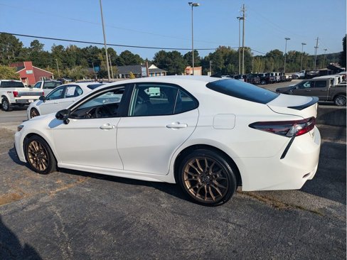 Used 2023 Toyota Camry SE image 12