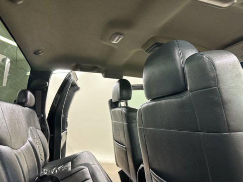 Used 2001 Chevrolet Silverado 3500 LT image 19