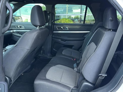 Used 2019 Ford Explorer XLT w/ Class II Trailer Tow Package image 9