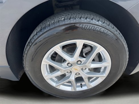 Used 2022 Chevrolet Equinox LS w/ LS Convenience Package image 9