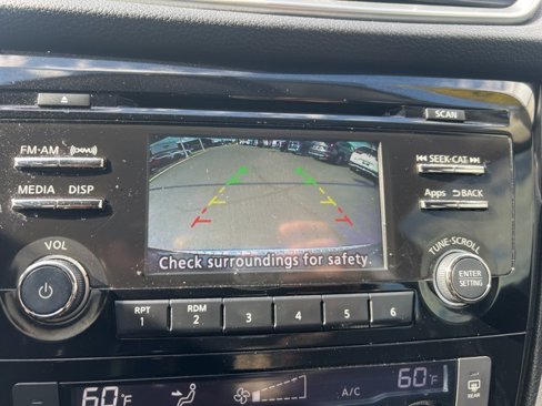 Used 2015 Nissan Rogue SV image 33