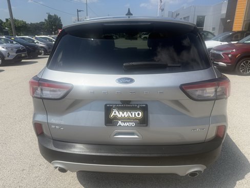 Used 2022 Ford Escape SEL image 7