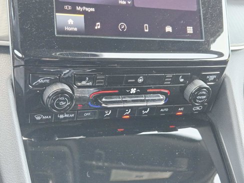 Used 2024 Jeep Grand Cherokee Altitude image 30