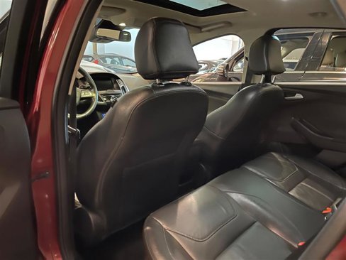 Used 2017 Ford Focus Titanium w/ Titanium Technology Package image 50