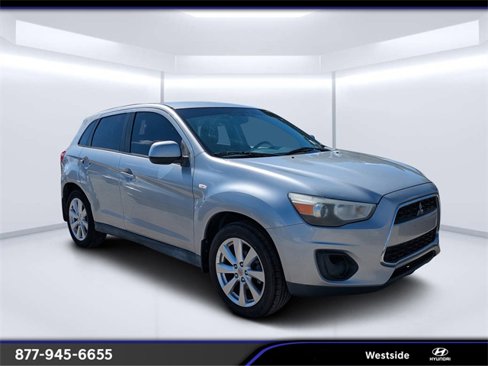 Used 2013 Mitsubishi Outlander Sport ES image 1
