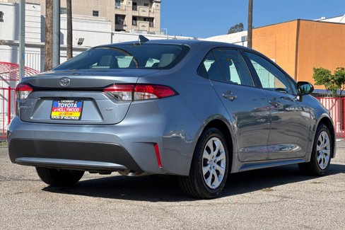 Used 2020 Toyota Corolla LE image 4