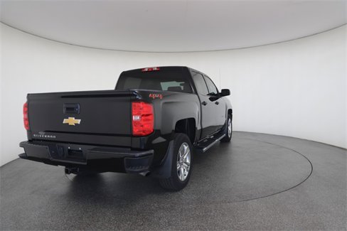 Used 2018 Chevrolet Silverado 1500 Custom image 17