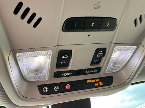 Used 2020 Chevrolet Equinox Premier image 29