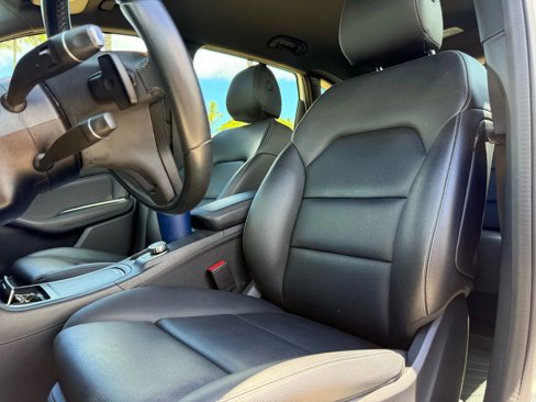 Used 2017 Mercedes-Benz B 250e image 8