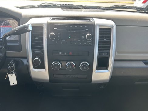 Used 2012 RAM 1500 Classic SLT image 10
