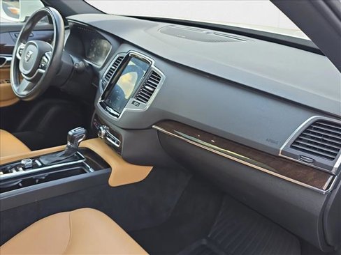 Used 2019 Volvo XC90 T6 Momentum image 23