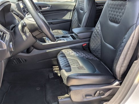 Used 2024 Ford Edge Titanium image 18