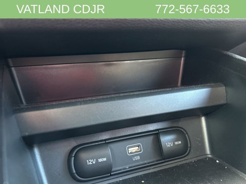 Used 2023 Kia Soul LX w/ LX Technology Package image 24