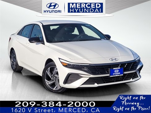 New 2025 Hyundai Elantra SEL image 1