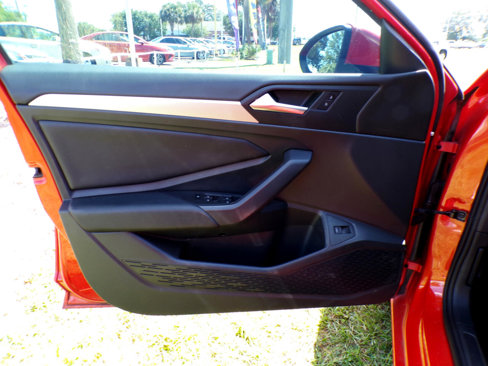 Used 2019 Volkswagen Jetta SE image 34