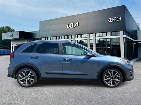 Used 2020 Kia Niro Touring image 9