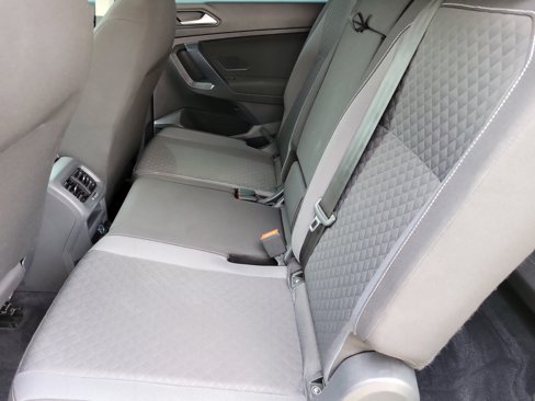 Used 2021 Volkswagen Tiguan S image 17