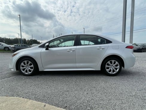Used 2024 Toyota Corolla LE image 6