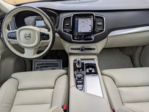 Used 2016 Volvo XC90 T8 Momentum w/ Vision Package image 12