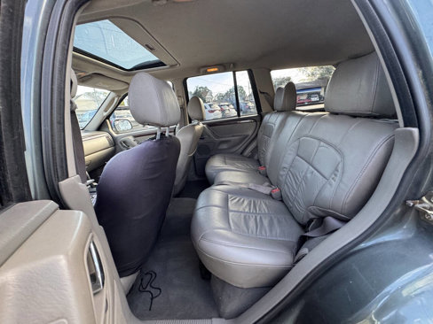 Used 2004 Jeep Grand Cherokee Limited w/ Cold Weather Group image 55