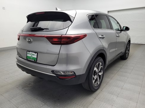Used 2020 Kia Sportage LX image 9